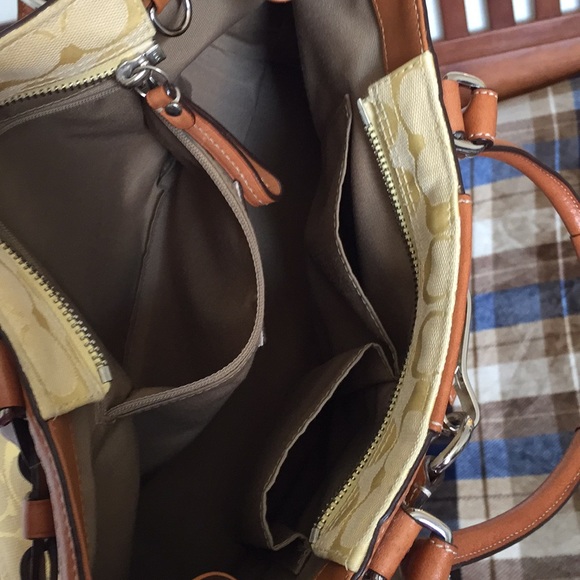 Coach Handbag - Picture 8 of 8